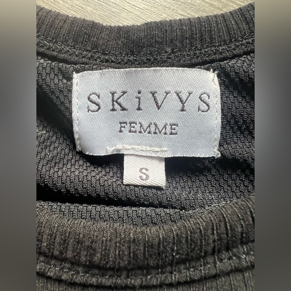 Skivys Femme Black Ribbed Tank Top w Built In Sports Bra Support. Size S - Picture 8 of 12